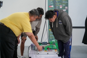 ปชส. มรภ.เทพสตรี พร้อมด้วย คณะวิทยาการจัดการ คณะเทคโนโลยีอุตสาหกรรม กองบริการการศึกษา และกองพัฒนานักศึกษา ลงพื้นที่แนะแนวการศึกษาและอาชีพโรงเรียนพระนารายณ์ พบว่า ร้อยละ 70 ของนักเรียนชายและหญิงที่เข้าร่วมการแนะแนวมีความสนใจในหลักสูตรครุศาสตรบัณฑิต และร้อยละ 30 มีความสนใจในหลักสูตรบริหารธุรกิจบัณฑิต และหลักสูตรอุตสาหกรรมศาสตรบัณฑิต