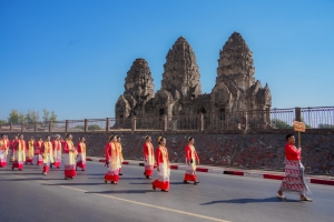 มรภ.เทพสตรี ร่วมเดินรณรงค์แต่งไทยงานแผ่นดินสมเด็จพระนารายณ์มหาราช ครั้งที่ 37 ประจำปี พ.ศ. 2568