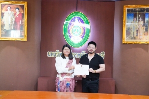 มรภ.เทพสตรี มอบเกียรติบัตรแสดงความขอบคุณจากสถานเอกอัครราชทูต ณ กรุงริยาด ในโอกาสที่มหาวิทยาลัยนำศิลปวัฒนธรรมไทยไปจัดแสดงในโอกาสวันคล้ายวันพระบรมราชสมภพ พระบาทสมเด็จพระบรมชนกาธิเบศร มหาภูมิพลอดุลยเดชมหาราช บรมนาถบพิตร วันชาติ และวันพ่อแห่งชาติ ในงานเลี้ยงรับรองของสถานเอกอัครราชทูต ณ กรุงริยาด ราชอาณาจักรซาอุดีอาระเบีย