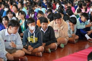 ปชส. มรภ.เทพสตรี พร้อมด้วยคณะเทคโนโลยีอุตสาหกรรม กองบริการการศึกษา และกองพัฒนานักศึกษา ลงพื้นที่ออกบูธแนะแนวการศึกษาและอาชีพโรงเรียนพระนารายณ์ พบว่า ร้อยละ 70 ของนักเรียนชายและหญิงที่เข้าร่วมการแนะแนวมีความสนใจในหลักสูตรครุศาสตรบัณฑิต และร้อยละ 30 มีความสนใจในหลักสูตรบริหารธุรกิจบัณฑิต และหลักสูตรอุตสาหกรรมศาสตรบัณฑิต