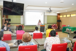 มรภ.เทพสตรี ร่วมกับ จ.ลพบุรี จัดอบรมถ่ายทอดเทคโนโลยีการผลิตอาหารลิงสำเร็จรูปและการบริหารจัดการด้านการให้อาหารลิงอย่างเป็นระบบ