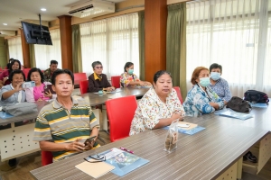 มรภ.เทพสตรี ร่วมกับ จ.ลพบุรี จัดอบรมถ่ายทอดเทคโนโลยีการผลิตอาหารลิงสำเร็จรูปและการบริหารจัดการด้านการให้อาหารลิงอย่างเป็นระบบ