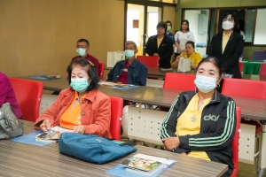 มรภ.เทพสตรี ร่วมกับ จ.ลพบุรี จัดอบรมถ่ายทอดเทคโนโลยีการผลิตอาหารลิงสำเร็จรูปและการบริหารจัดการด้านการให้อาหารลิงอย่างเป็นระบบ