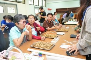มรภ.เทพสตรี ร่วมกับ จ.ลพบุรี จัดอบรมถ่ายทอดเทคโนโลยีการผลิตอาหารลิงสำเร็จรูปและการบริหารจัดการด้านการให้อาหารลิงอย่างเป็นระบบ