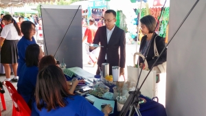 ปชส. มรภ.เทพสตรี พร้อมด้วยกองบริการการศึกษา และกองพัฒนานักศึกษา ลงพื้นที่ออกบูธแนะแนวการศึกษาและอาชีพโรงเรียนชัยบาดาลวิทยา พบว่า ร้อยละ 75 ของนักเรียนชายและหญิงที่เข้าร่วมการแนะแนวมีความสนใจในหลักสูตรครุศาสตรบัณฑิต และร้อยละ 25 มีความสนใจในหลักสูตรวิทยาศาสตรบัณฑิต