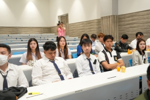 สาขาวิชานิติศาสตร์จัดอบรมและแลกเปลี่ยนเรียนรู้กฎหมายกับสถานประกอบการ