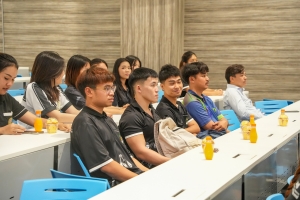 สาขาวิชานิติศาสตร์จัดอบรมและแลกเปลี่ยนเรียนรู้กฎหมายกับสถานประกอบการ
