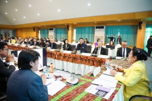 อธิการบดี มรภ.เทพสตรี พร้อมด้วยรองอธิการบดีฝ่ายวางแผนและวิจัย ร่วมการประชุมที่ประชุมอธิการบดีมหาวิทยาลัยราชภัฏ ครั้งที่ 1 (178)/2568