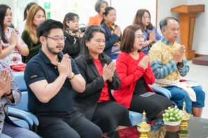 ศูนย์ภาษา จัดพิธีทำบุญเนื่องในโอกาสวันขึ้นปีใหม่