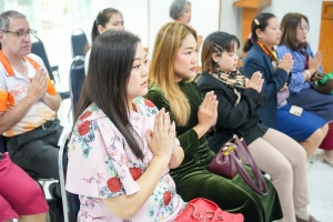 ศูนย์ภาษา จัดพิธีทำบุญเนื่องในโอกาสวันขึ้นปีใหม่