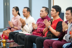 ศูนย์ภาษา จัดพิธีทำบุญเนื่องในโอกาสวันขึ้นปีใหม่