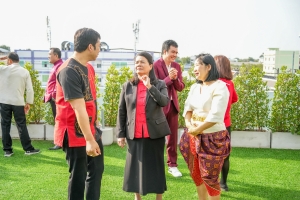 ศูนย์ภาษา จัดพิธีทำบุญเนื่องในโอกาสวันขึ้นปีใหม่