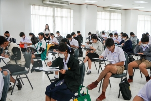 ศูนย์ภาษาจัดงานเทศกาลภาษานานาชาติ 2025