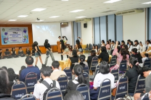 ศูนย์ภาษาจัดงานเทศกาลภาษานานาชาติ 2025