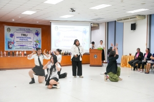 ศูนย์ภาษาจัดงานเทศกาลภาษานานาชาติ 2025