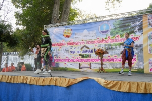 มรภ.เทพสตรี ร่วมกิจกรรม รวมพลคนนุ่งโจง แต่งไทยสายย่อ ชาวลพบุรีพร้อมใจแต่งไทยทั้งเมือง ในการจัดงานแผ่นดินสมเด็จพระนารายณ์มหาราช