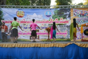 มรภ.เทพสตรี ร่วมกิจกรรม รวมพลคนนุ่งโจง แต่งไทยสายย่อ ชาวลพบุรีพร้อมใจแต่งไทยทั้งเมือง ในการจัดงานแผ่นดินสมเด็จพระนารายณ์มหาราช