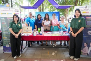 ปชส. มรภ.เทพสตรี พร้อมด้วย คณะเทคโนโลยีอุตสาหกรรม และกองบริการการศึกษา ลงพื้นที่ออกบูธแนะแนวการศึกษาและอาชีพโรงเรียนพิบูลวิทยาลัย พบว่า ร้อยละ 70 ของนักเรียนชายและหญิงที่เข้าร่วมการแนะแนวมีความสนใจในหลักสูตรครุศาสตรบัณฑิต และร้อยละ 30 มีความสนใจในหลักสูตรวิทยาศาสตรบัณฑิต