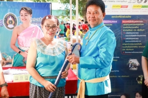 ปชส. มรภ.เทพสตรี พร้อมด้วย คณะเทคโนโลยีอุตสาหกรรม และกองบริการการศึกษา ลงพื้นที่ออกบูธแนะแนวการศึกษาและอาชีพโรงเรียนพิบูลวิทยาลัย พบว่า ร้อยละ 70 ของนักเรียนชายและหญิงที่เข้าร่วมการแนะแนวมีความสนใจในหลักสูตรครุศาสตรบัณฑิต และร้อยละ 30 มีความสนใจในหลักสูตรวิทยาศาสตรบัณฑิต
