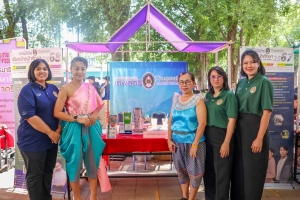 ปชส. มรภ.เทพสตรี พร้อมด้วย คณะเทคโนโลยีอุตสาหกรรม และกองบริการการศึกษา ลงพื้นที่ออกบูธแนะแนวการศึกษาและอาชีพโรงเรียนพิบูลวิทยาลัย พบว่า ร้อยละ 70 ของนักเรียนชายและหญิงที่เข้าร่วมการแนะแนวมีความสนใจในหลักสูตรครุศาสตรบัณฑิต และร้อยละ 30 มีความสนใจในหลักสูตรวิทยาศาสตรบัณฑิต