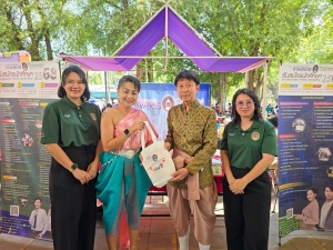 ปชส. มรภ.เทพสตรี พร้อมด้วย คณะเทคโนโลยีอุตสาหกรรม และกองบริการการศึกษา ลงพื้นที่ออกบูธแนะแนวการศึกษาและอาชีพโรงเรียนพิบูลวิทยาลัย พบว่า ร้อยละ 70 ของนักเรียนชายและหญิงที่เข้าร่วมการแนะแนวมีความสนใจในหลักสูตรครุศาสตรบัณฑิต และร้อยละ 30 มีความสนใจในหลักสูตรวิทยาศาสตรบัณฑิต