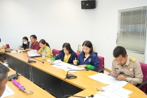 มรภ.เทพสตรี จัดประชุมผู้รับผิดชอบการจัดทำคู่มือการให้บริการสำหรับผู้รับบริการ มรภ.เทพสตรี ปีงบประมาณ พ.ศ. 2568 ครั้งที่ 1/68