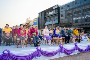 อธิการบดี มรภ.เทพสตรี นำผู้บริหาร คณาจารย์ และบุคลากร ร่วมต้อนรับรัฐมนตรีช่วยว่าการกระทรวงมหาดไทย ในพิธีเปิดงานแผ่นดินสมเด็จพระนารายณ์มหาราช ครั้งที่ 37 ประจำปี พ.ศ. 2568