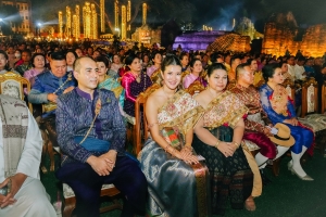 อธิการบดี มรภ.เทพสตรี นำผู้บริหาร คณาจารย์ และบุคลากร ร่วมต้อนรับรัฐมนตรีช่วยว่าการกระทรวงมหาดไทย ในพิธีเปิดงานแผ่นดินสมเด็จพระนารายณ์มหาราช ครั้งที่ 37 ประจำปี พ.ศ. 2568