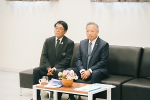 สภาทนายความในพระบรมราชูปถัมภ์ ร่วมกับ มรภ.เทพสตรี จัดพิธีลงนามความร่วมมือทางวิชาการ และอบรมเพื่อพัฒนาทักษะประสิทธิภาพในการสอบสวนคดี มรรยาททนายความ และขึ้นทะเบียน
