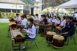 มรภ.เทพสตรี ร่วมเป็นเกียรติในพิธีวางพวงมาลาพระอนุสาวรีย์ สมเด็จพระราชปิตุจฉา เจ้าฟ้าวไลยอลงกรณ์ กรมหลวงเพชรบุรีราชสิรินธร ประจำปี พ.ศ. 2568