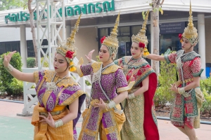 มรภ.เทพสตรี ร่วมเป็นเกียรติในพิธีวางพวงมาลาพระอนุสาวรีย์ สมเด็จพระราชปิตุจฉา เจ้าฟ้าวไลยอลงกรณ์ กรมหลวงเพชรบุรีราชสิรินธร ประจำปี พ.ศ. 2568