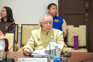 ผวจ.ลพบุรี พร้อมด้วย ผู้บริหาร และบุคลากร มรภ.เทพสตรี ร่วมให้การต้อนรับคุณสมาน คุณากรไพบูลย์ศิริ เจ้าของบริษัท เกรียงถาวรคอนเทนเนอร์ จำกัด และคณะ ในโอกาสจัดประชุมเพื่อพิจารณาการมอบทุนการศึกษาตลอดหลักสูตรสำหรับนักศึกษา มรภ.เทพสตรี รวมยอดบริจาคทุนกว่า 1,200,000 บาท