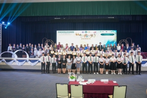 นศ. มรภ.เทพสตรี รับรางวัลรองชนะเลิศอันดับ 2 การแข่งขัน Local Development Project Presentation Competition และรับรางวัลชมเชยการประกวดสุนทรพจน์ภาษาอังกฤษระดับนานาชาติ ครั้งที่ 1 ในงาน 1st Rajabhat University Network Exchange 2025 (RUNEX 2025)