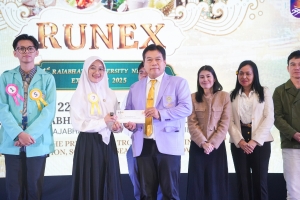 นศ. มรภ.เทพสตรี รับรางวัลรองชนะเลิศอันดับ 2 การแข่งขัน Local Development Project Presentation Competition และรับรางวัลชมเชยการประกวดสุนทรพจน์ภาษาอังกฤษระดับนานาชาติ ครั้งที่ 1 ในงาน 1st Rajabhat University Network Exchange 2025 (RUNEX 2025)
