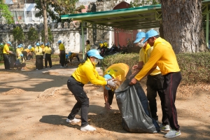 มรภ.เทพสตรี ร่วมกิจกรรมจิตอาสาพัฒนาเนื่องในวันคล้ายวันพระราชสมภพพระบาทสมเด็จพระพุทธเลิศหล้านภาลัย