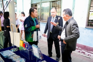 ปชส. มรภ.เทพสตรี พร้อมด้วย กองพัฒนานักศึกษา ลงพื้นที่ออกบูธแนะแนวการศึกษาและอาชีพโรงเรียนชัยบาดาลพิทยาคม พบว่า ร้อยละ 60 ของนักเรียนชายและหญิงที่เข้าร่วมการแนะแนวมีความสนใจในหลักสูตรอุตสาหกรรมศาสตรบัณฑิต และร้อยละ 40 มีความสนใจในหลักสูตรบริหารธุรกิจบัณฑิต
