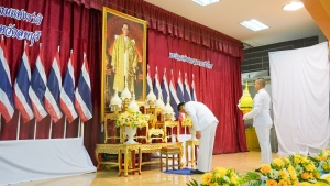 มรภ.เทพสตรี ร่วมพิธีถวายราชสักการะ พระบาทสมเด็จพระบรมชนกาธิเบศร มหาภูมิพลอดุลยเดชมหาราช บรมนาถบพิตร 