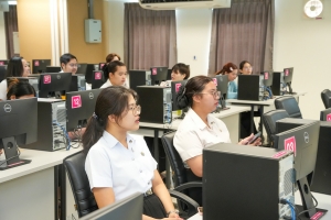 สาขาวิชาภาษาจีน จัดอบรมเขียน Resume ภาษาจีนและภาษาอังกฤษยังไงให้ปัง