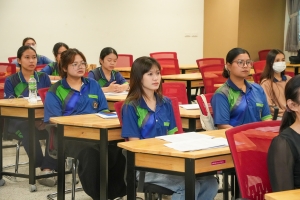 สาขาวิชาภาษาอังกฤษ หลักสูตรครุศาสตรบัณฑิต จัดอบรมเตรียมความพร้อมเพื่อสอบเข้ารับการบรรจุเป็นข้าราชการครูให้แก่นักศึกษา