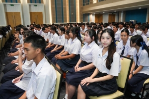 รร.สาธิต มรภ.เทพสตรี จัดพิธีมอบประกาศนียบัตรการสำเร็จการศึกษาแก่นักเรียนสาธิต ม.3 และ ม.6 และกิจกรรมปัจฉิมนิเทศ ประจำปีการศึกษา 2567