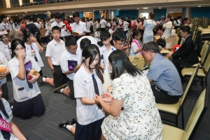 รร.สาธิต มรภ.เทพสตรี จัดพิธีมอบประกาศนียบัตรการสำเร็จการศึกษาแก่นักเรียนสาธิต ม.3 และ ม.6 และกิจกรรมปัจฉิมนิเทศ ประจำปีการศึกษา 2567