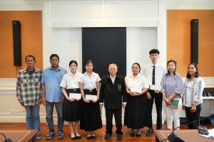มรภ.เทพสตรี ให้การต้อนรับ คุณสมาน - คุณเพียงเพ็ญ คุณากรไพบูลย์ศิริ เจ้าของบริษัท เกรียงถาวรคอนเทนเนอร์ จำกัด และคณะ ในโอกาสมอบทุนการศึกษาตลอดหลักสูตรแก่นักศึกษา มรภ.เทพสตรี จำนวน 254,000 บาท
