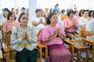 คณะครุศาสตร์ เป็นผู้แทน มรภ.เทพสตรี ร่วมโครงการ ผู้ว่าฯ พาแต่งไทย หิ้วปิ่นโตทำบุญ เกื้อกูลพระพุทธศาสนา รักษาสิ่งแวดล้อม จ.ลพบุรี ในวันธรรมสวนะ ประจำเดือนมีนาคม พ.ศ. 2568