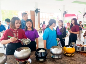 คณะครุศาสตร์ เป็นผู้แทน มรภ.เทพสตรี ร่วมโครงการ ผู้ว่าฯ พาแต่งไทย หิ้วปิ่นโตทำบุญ เกื้อกูลพระพุทธศาสนา รักษาสิ่งแวดล้อม จ.ลพบุรี ในวันธรรมสวนะ ประจำเดือนมีนาคม พ.ศ. 2568