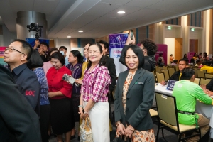 มรภ.เทพสตรี ร่วมพิธีเปิดงานมหกรรมแก้หนี้ สร้างวิถีแห่งความเป็นธรรม ปีที่ 2 จ.ลพบุรี