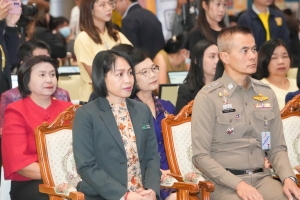 มรภ.เทพสตรี ร่วมพิธีเปิดงานมหกรรมแก้หนี้ สร้างวิถีแห่งความเป็นธรรม ปีที่ 2 จ.ลพบุรี