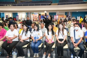 มรภ.เทพสตรี ร่วมพิธีเปิดงานมหกรรมแก้หนี้ สร้างวิถีแห่งความเป็นธรรม ปีที่ 2 จ.ลพบุรี