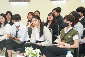 สาขาวิชาภาษาอังกฤษ หลักสูตรศิลปศาสตรบัณฑิต จัดอบรมบุคลิกภาพสู่การประกอบอาชีพให้นักศึกษา