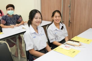 วิชาเอกภาษาไทย ร่วมกับ สถาบันสุนทรภู่, กองทุนนภาลัย สุวรรณธาดา เพื่องานวรรณศิลป์ และสมาคมนักกลอนแห่งประเทศไทย จัดอบรมการประชันกลอนสดวรรณศิลป์เทพสตรี