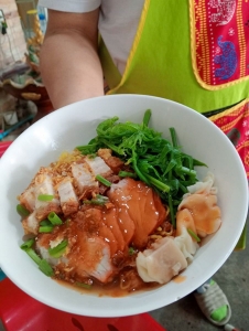 ผู้บริหาร มรภ.เทพสตรี เชิญชวนผู้ประกอบการร้านอาหารซื้อผลิตภัณฑ์ทางการเกษตรจากศูนย์ส่งเสริมการจัดการศึกษาตามพระบรมราโชบายฯ ไปประกอบอาหารจำหน่าย เพื่อสร้างโอกาสทางธุรกิจใหม่ ๆ และช่วยสนับสนุนเศรษฐกิจท้องถิ่นให้เติบโตอย่างยั่งยืน